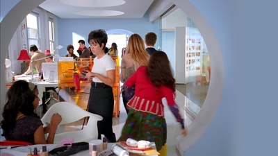 Click to view full size image
==============
Ugly_Betty_S03E06_Ugly_Berry_1080p_LLP_000243.jpg Ugly_Betty_S03E06_Ugly_Berry_1080p_LLP_000243.jpg