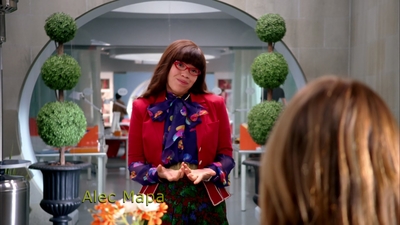 Ugly_Betty_S03E06_Ugly_Berry_1080p_LLP_000377.jpg