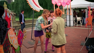 Ugly_Betty_S03E06_Ugly_Berry_1080p_LLP_004357.jpg