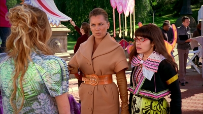 Ugly_Betty_S03E06_Ugly_Berry_1080p_LLP_004693.jpg