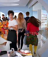 Ugly_Betty_S03E06_Ugly_Berry_1080p_LLP_000244.jpg