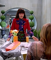 Ugly_Betty_S03E06_Ugly_Berry_1080p_LLP_000356.jpg
