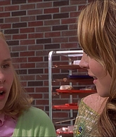 Confessions_of_a_Teenage_Drama_Queen_2004_1080p_LLP_004386.jpg