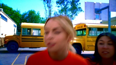 Ugly_Betty_S02E18_Jump_1080p_LLP_000156.jpg