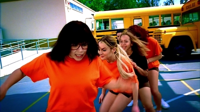 Ugly_Betty_S02E18_Jump_1080p_LLP_000173.jpg