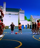 Ugly_Betty_S02E18_Jump_1080p_LLP_000094.jpg