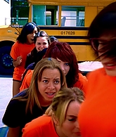 Ugly_Betty_S02E18_Jump_1080p_LLP_000164.jpg