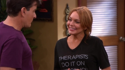 Anger_Management_S02E12_Charlie_Gets_Lindsay_Lohan_into_Trouble_1080p_LLP_000931.jpg