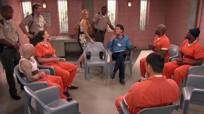 Anger_Management_S02E12_Charlie_Gets_Lindsay_Lohan_into_Trouble_1080p_LLP_001163.jpg
