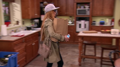 Click to view full size image
==============
Anger_Management_S02E12_Charlie_Gets_Lindsay_Lohan_into_Trouble_1080p_LLP_002158.jpg Anger_Management_S02E12_Charlie_Gets_Lindsay_Lohan_into_Trouble_1080p_LLP_002158.jpg