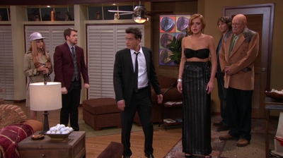 Anger_Management_S02E12_Charlie_Gets_Lindsay_Lohan_into_Trouble_1080p_LLP_002932.jpg