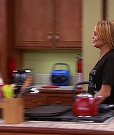 Anger_Management_S02E12_Charlie_Gets_Lindsay_Lohan_into_Trouble_1080p_LLP_000762.jpg