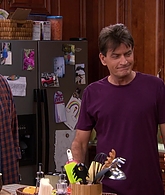 Anger_Management_S02E12_Charlie_Gets_Lindsay_Lohan_into_Trouble_1080p_LLP_000775.jpg