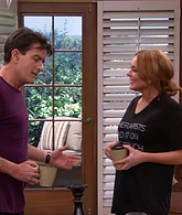 Anger_Management_S02E12_Charlie_Gets_Lindsay_Lohan_into_Trouble_1080p_LLP_000907.jpg