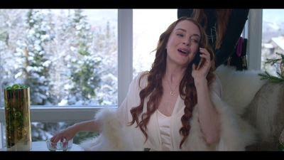 Falling_For_Christmas_2022_1080p_LLP_000602.jpg
