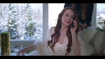 Click to view full size image
==============
Falling_For_Christmas_2022_1080p_LLP_000605.jpg Falling_For_Christmas_2022_1080p_LLP_000605.jpg