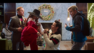 Click to view full size image
==============
Falling_For_Christmas_2022_1080p_LLP_001146.jpg Falling_For_Christmas_2022_1080p_LLP_001146.jpg