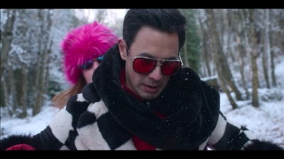 Falling_For_Christmas_2022_1080p_LLP_002413.jpg