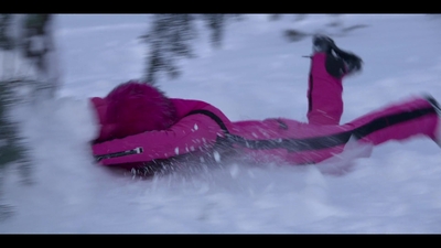 Falling_For_Christmas_2022_1080p_LLP_002905.jpg