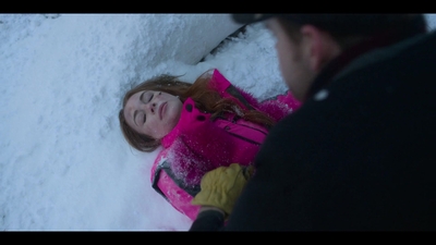 Falling_For_Christmas_2022_1080p_LLP_002999.jpg