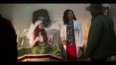 Click to view full size image
==============
Falling_For_Christmas_2022_1080p_LLP_003125.jpg Falling_For_Christmas_2022_1080p_LLP_003125.jpg