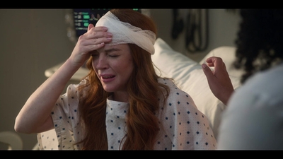 Falling_For_Christmas_2022_1080p_LLP_003267.jpg