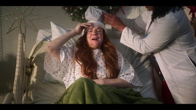 Falling_For_Christmas_2022_1080p_LLP_003275.jpg