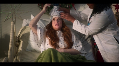 Falling_For_Christmas_2022_1080p_LLP_003277.jpg