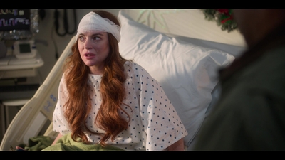 Falling_For_Christmas_2022_1080p_LLP_003384.jpg