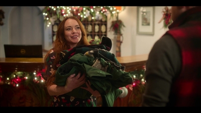 Click to view full size image
==============
Falling_For_Christmas_2022_1080p_LLP_003660.jpg Falling_For_Christmas_2022_1080p_LLP_003660.jpg