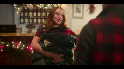 Click to view full size image
==============
Falling_For_Christmas_2022_1080p_LLP_003694.jpg Falling_For_Christmas_2022_1080p_LLP_003694.jpg