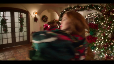 Click to view full size image
==============
Falling_For_Christmas_2022_1080p_LLP_003718.jpg Falling_For_Christmas_2022_1080p_LLP_003718.jpg