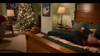 Click to view full size image
==============
Falling_For_Christmas_2022_1080p_LLP_003889.jpg Falling_For_Christmas_2022_1080p_LLP_003889.jpg
