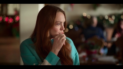 Click to view full size image
==============
Falling_For_Christmas_2022_1080p_LLP_004665.jpg Falling_For_Christmas_2022_1080p_LLP_004665.jpg