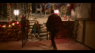 Click to view full size image
==============
Falling_For_Christmas_2022_1080p_LLP_005892.jpg Falling_For_Christmas_2022_1080p_LLP_005892.jpg