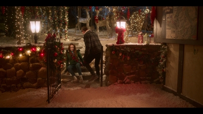 Click to view full size image
==============
Falling_For_Christmas_2022_1080p_LLP_005895.jpg Falling_For_Christmas_2022_1080p_LLP_005895.jpg