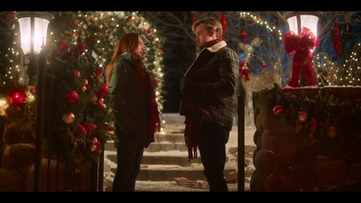 Click to view full size image
==============
Falling_For_Christmas_2022_1080p_LLP_006021.jpg Falling_For_Christmas_2022_1080p_LLP_006021.jpg
