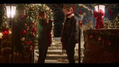 Click to view full size image
==============
Falling_For_Christmas_2022_1080p_LLP_006035.jpg Falling_For_Christmas_2022_1080p_LLP_006035.jpg