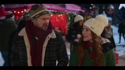 Falling_For_Christmas_2022_1080p_LLP_006140.jpg