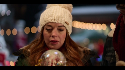 Click to view full size image
==============
Falling_For_Christmas_2022_1080p_LLP_006377.jpg Falling_For_Christmas_2022_1080p_LLP_006377.jpg