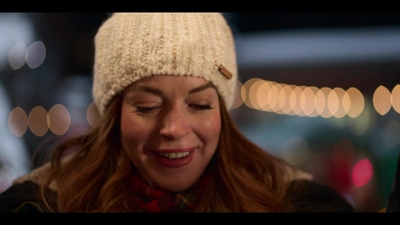 Click to view full size image
==============
Falling_For_Christmas_2022_1080p_LLP_006410.jpg Falling_For_Christmas_2022_1080p_LLP_006410.jpg