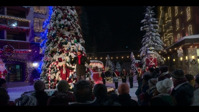 Click to view full size image
==============
Falling_For_Christmas_2022_1080p_LLP_006574.jpg Falling_For_Christmas_2022_1080p_LLP_006574.jpg