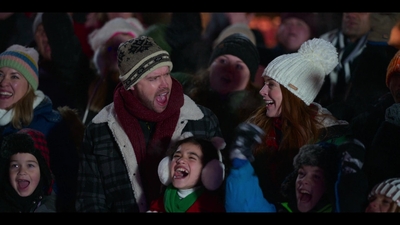 Falling_For_Christmas_2022_1080p_LLP_006582.jpg
