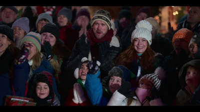 Falling_For_Christmas_2022_1080p_LLP_006614.jpg