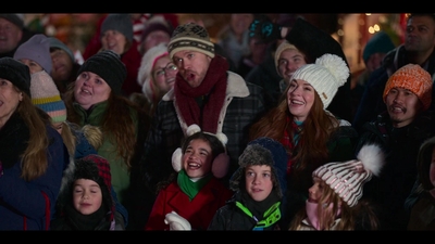 Click to view full size image
==============
Falling_For_Christmas_2022_1080p_LLP_006674.jpg Falling_For_Christmas_2022_1080p_LLP_006674.jpg