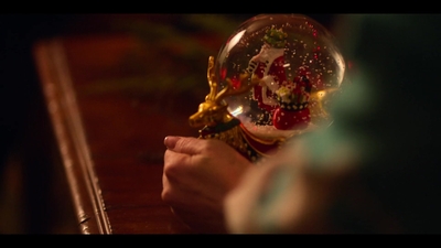Falling_For_Christmas_2022_1080p_LLP_006763.jpg