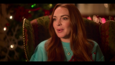Falling_For_Christmas_2022_1080p_LLP_006836.jpg