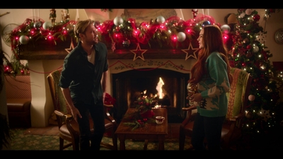 Click to view full size image
==============
Falling_For_Christmas_2022_1080p_LLP_006846.jpg Falling_For_Christmas_2022_1080p_LLP_006846.jpg