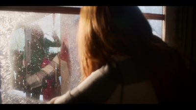 Click to view full size image
==============
Falling_For_Christmas_2022_1080p_LLP_006955.jpg Falling_For_Christmas_2022_1080p_LLP_006955.jpg