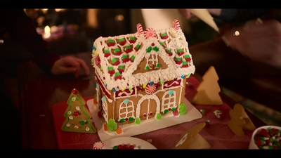 Click to view full size image
==============
Falling_For_Christmas_2022_1080p_LLP_007102.jpg Falling_For_Christmas_2022_1080p_LLP_007102.jpg
